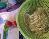 Hình bước làm 1 của món Canh nấm kim châm