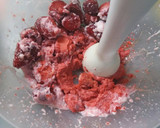 Foto del paso 3 de la receta: Helado dietético de fresas y yogurt
