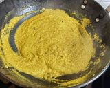 A picture of step 4 of Egg Masala.