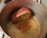 Foto del paso 1 de la receta: Cuete mechado en gravy