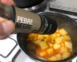 Foto del paso 5 de la receta: Guiso de ajo patatas a lo pobre y a mi manera