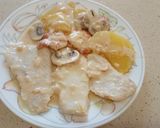 Foto del paso 8 de la receta: Supremas de Merluza en salsa con champiñones y gambones