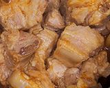 Hình bước làm 1 của món Sườn kho củ cải đỏ