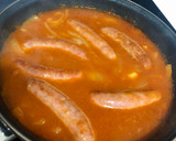 Foto del paso 3 de la receta: Salchichas en salsa al vino