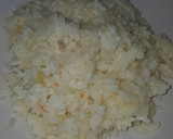 Foto del paso 1 de la receta: Arroz encebollado con albóndigas en salsa de tomate