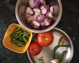 A picture of step 1 of Frenh beans in creamy gravy.