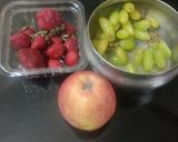 A picture of step 1 of Fruits salad.