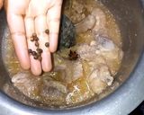 A picture of step 4 of Chicken Changezi Karhai.