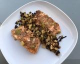 Une image de l'étape 8 de Pavés de saumon au poivron vert, citron confit et épices marocaines.