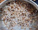 A picture of step 2 of Crispy horse gram dosa.