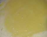 Foto del paso 2 de la receta: Bizcochuelo marmolado muy sencillo