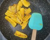 Foto langkah ke 2 dari resep Lumpia Pisang Coklat.