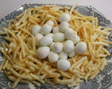 Foto del paso 3 de la receta: Nido de huevitos de codorniz y patatas paja