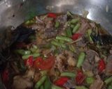 Foto langkah ke 5 dari resep Asem Asem Buncis Daging Sapi.