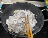 Hình bước làm 4 của món Gà/ bạch tuộc xào bắp cải phô mai