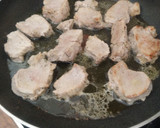 Foto del paso 5 de la receta: Solomillo de cerdo con setas en salsa de foie