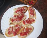 Foto del paso 3 de la receta Canapés de jamón, pimiento morrón, tomate y cebolla express