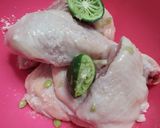 Foto langkah ke 1 dari resep Ayam Goreng.
