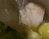 Foto langkah ke 2 dari resep Puree Dori Udang Brokoli #EdisiMPASI.