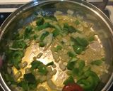 Foto del paso 1 de la receta: Merluza en salsa verde con huevos cocidos
