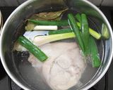 Foto langkah ke 1 dari resep Soto Ayam Kuah Kuning.