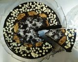 A picture of step 8 of Mississippi Mud Cake.