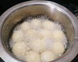 A picture of step 5 of Bengali Roshgulla.