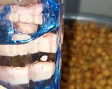 A picture of step 4 of Indian chole.