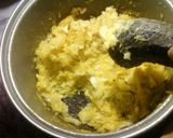 Foto langkah ke 3 dari resep Bergedel singkong oven.