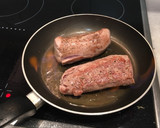 Foto del paso 2 de la receta: Solomillo con salsa de pera