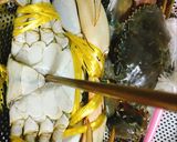 Hình bước làm 3 của món Cua Sốt Ớt Singapore (Chilli Crab)