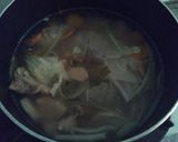 Foto langkah ke 5 dari resep Sayur Sop Ayam Kuah Bening (Tanpa Uleg Bumbu & Tidak Berminyak).