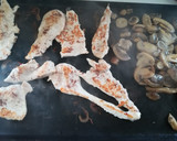 Foto del paso 1 de la receta: Almuerzo rápido(pollo con champiñón y nata)