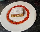 A picture of step 7 of Millefeuille with strawberries.