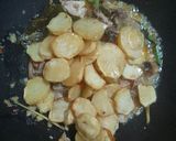 Foto langkah ke 6 dari resep Ayam + kentang bumbu kuning.