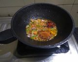 A picture of step 2 of Soya bhurji pav.