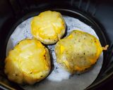A picture of step 3 of Hong Kong-Style Easy Pepper Buns.