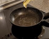 Foto del paso 3 de la receta Tortilla con boletus y espinacas