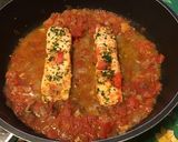 Une image de l'étape 13 de Pavés de saumon aux tomates, oignon de roscoff et jus citronné.