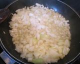 Foto del paso 1 de la receta: Arroz blanco con berenjenas, carne y un toque de curry