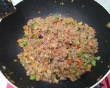 Foto langkah ke 7 dari resep Beef and Veggie Samosa.