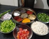 A picture of step 1 of Oats vegetables masala oats.