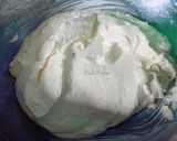Foto langkah ke 4 dari resep Mocca Marble Pound ake.