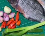 Foto langkah ke 1 dari resep Mujair godok asin.
