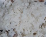 Foto langkah ke 1 dari resep Nasi Tim Ayam Jamur Tiram.