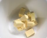 Foto del paso 2 de la receta: Medialunas de manteca