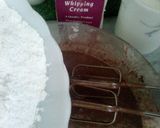 A picture of step 5 of Paint on chocolate cake.