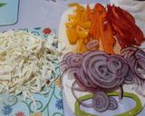 Foto del paso 2 de la receta: Rollo vegetal de pechuga al vapor