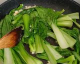Foto langkah ke 3 dari resep Tumis Baby Pakcoy organik.