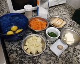 Foto del paso 1 de la receta: Tortilla con zanahoria y muzzarella